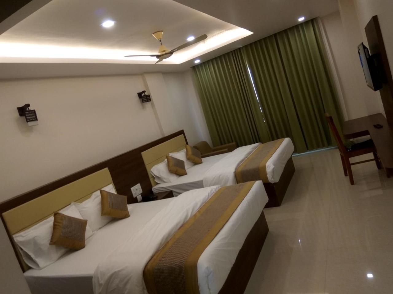Hotel Ambika International Byndoor Bainduru 외부 사진