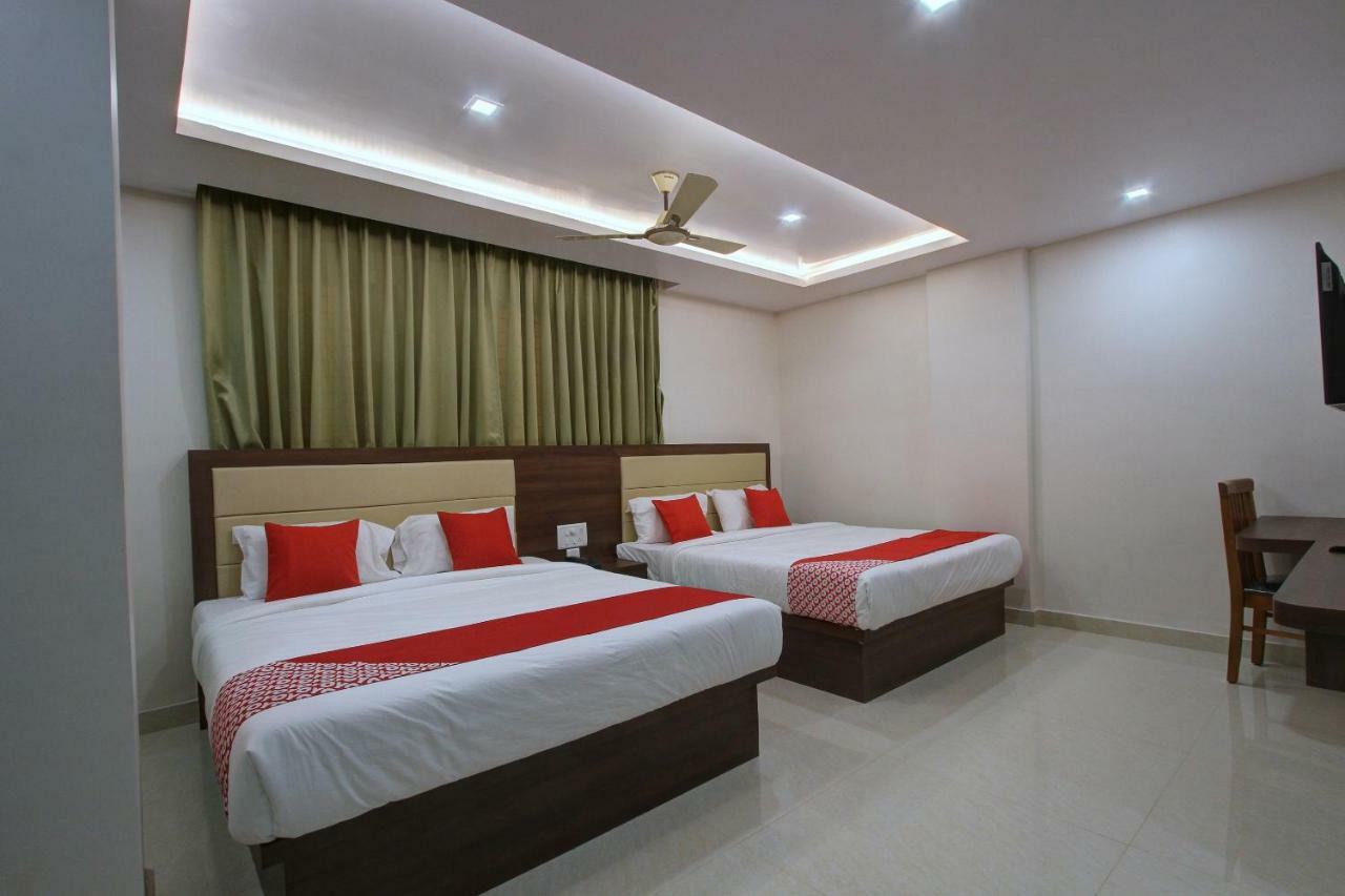 Hotel Ambika International Byndoor Bainduru 외부 사진