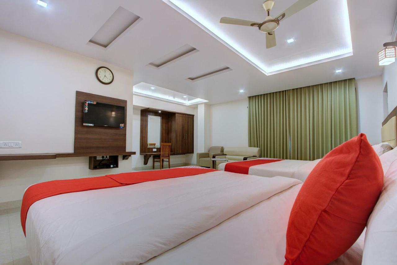 Hotel Ambika International Byndoor Bainduru 외부 사진