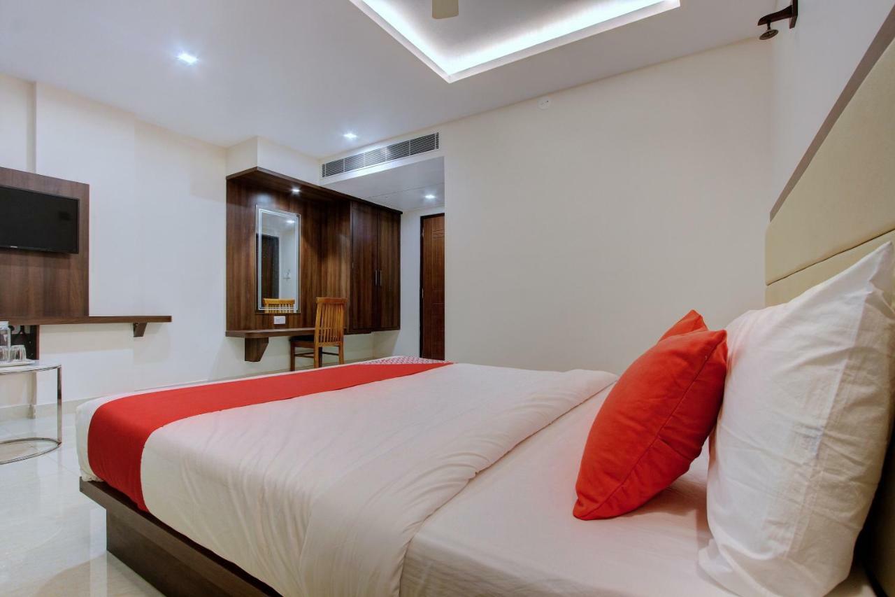 Hotel Ambika International Byndoor Bainduru 외부 사진