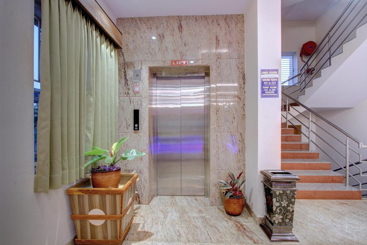 Hotel Ambika International Byndoor Bainduru 외부 사진